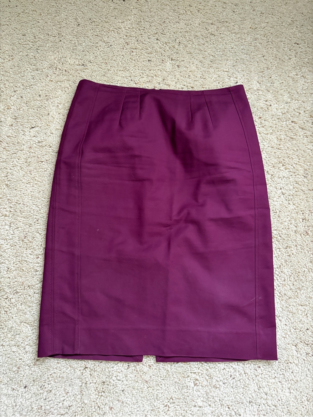 White House Black Market Plum Pencil Skirt size 8 (156)